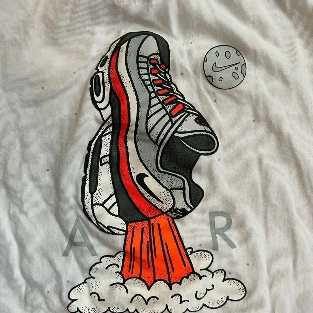 Nike Air white T-Shirt with Graphic, youth xl